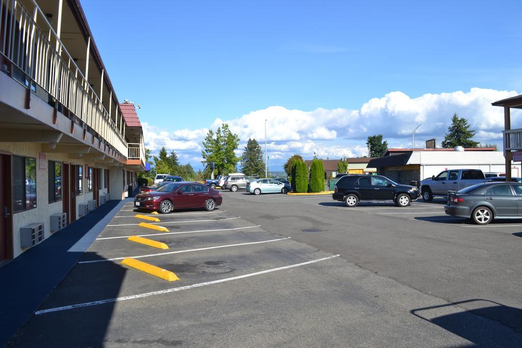 Travelodge By Wyndham Sea-Tac Airport North Тукуила Екстериор снимка