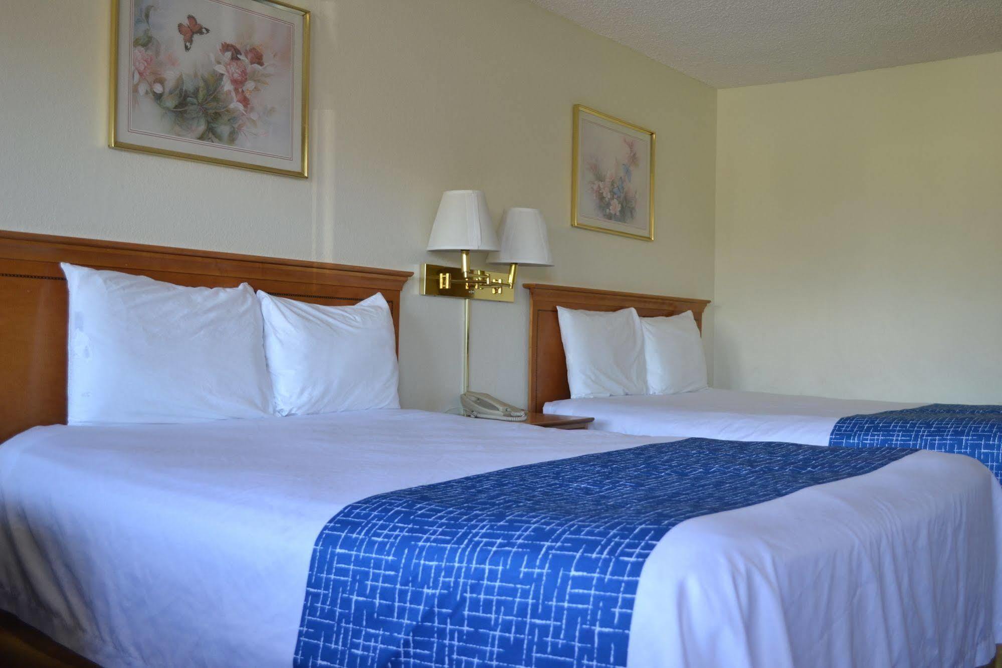 Travelodge By Wyndham Sea-Tac Airport North Тукуила Екстериор снимка