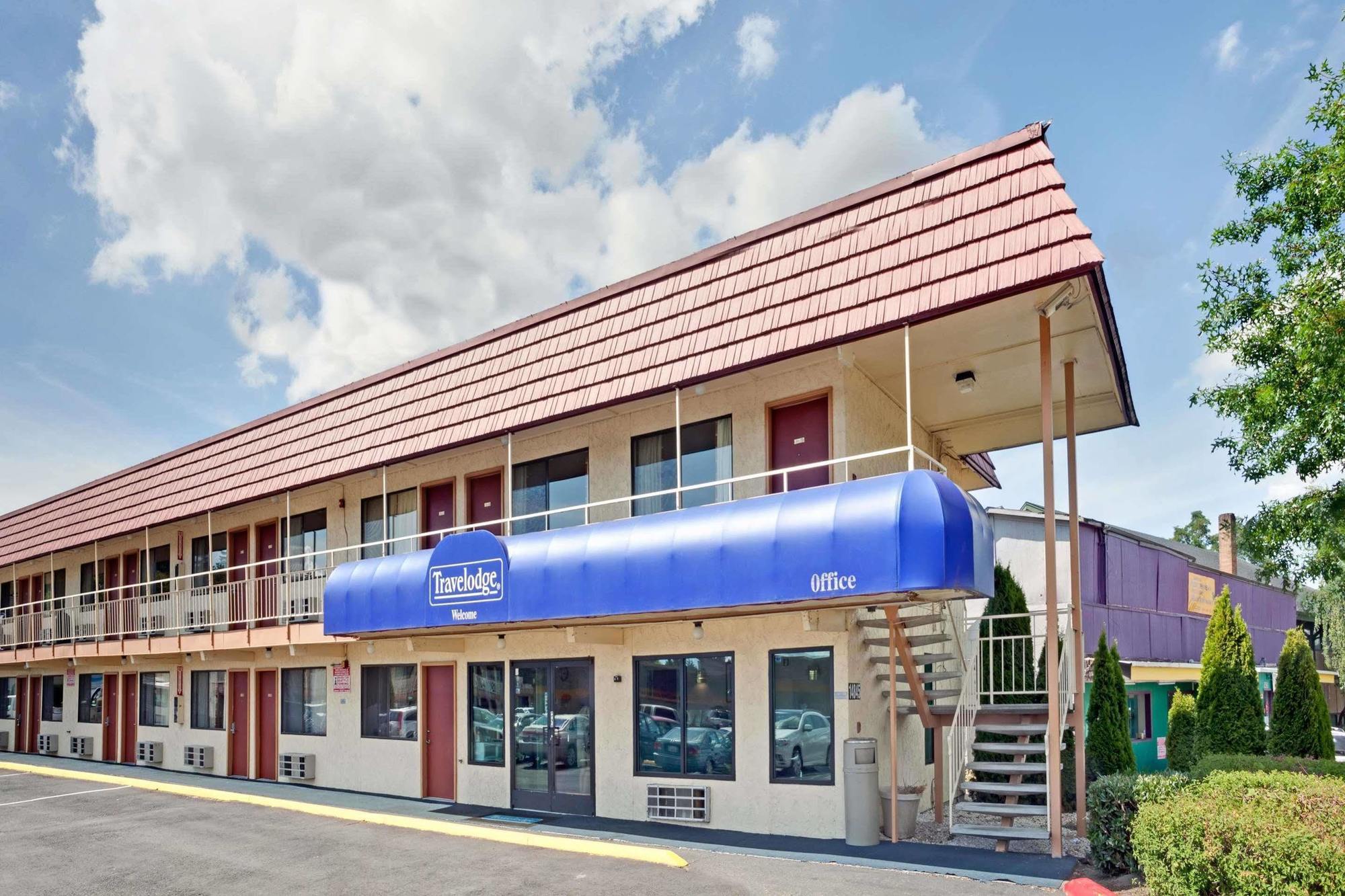 Travelodge By Wyndham Sea-Tac Airport North Тукуила Екстериор снимка