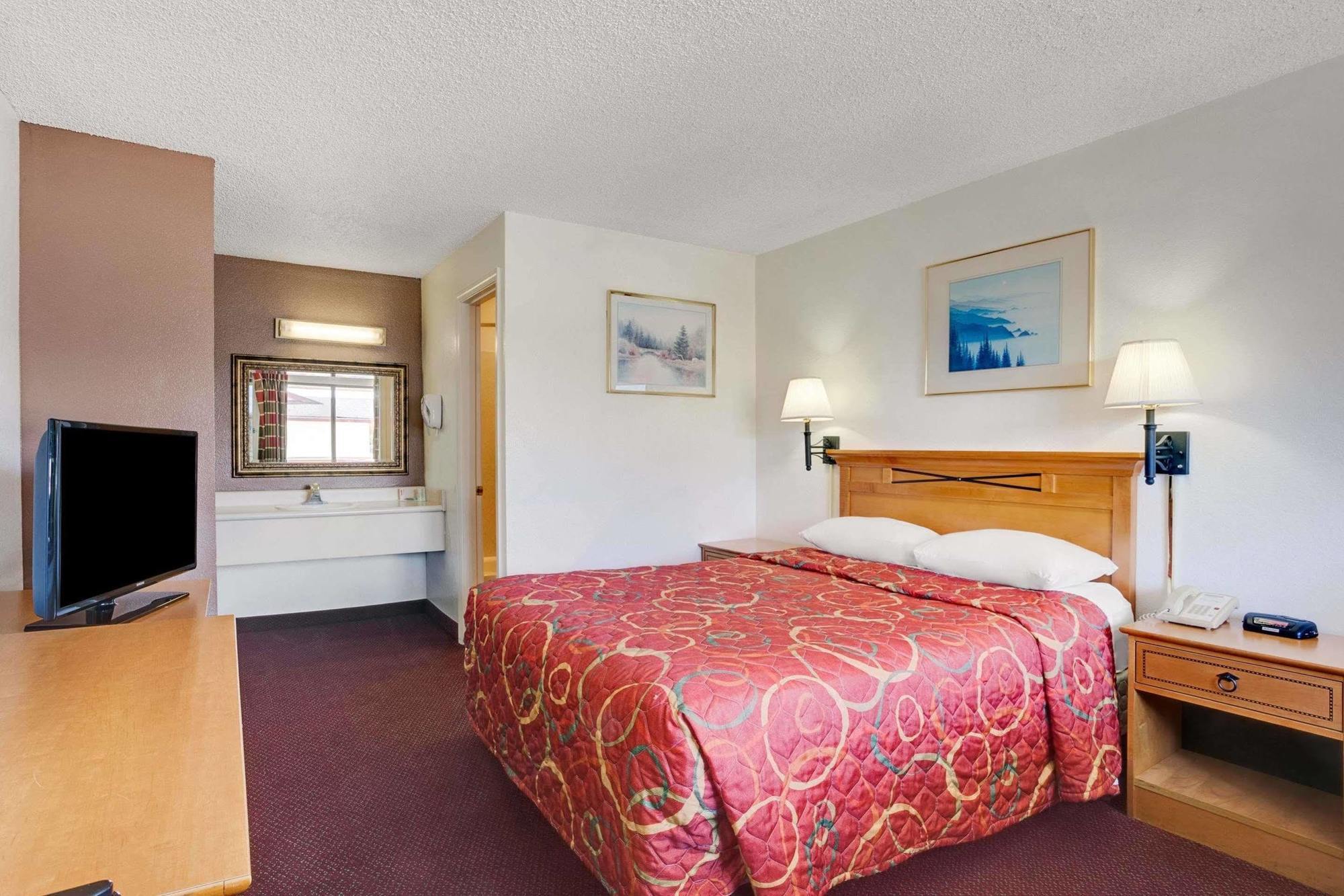 Travelodge By Wyndham Sea-Tac Airport North Тукуила Екстериор снимка
